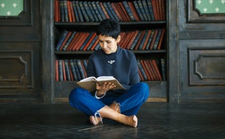 Галина Юзефович. Не сыграть на руку покемонам