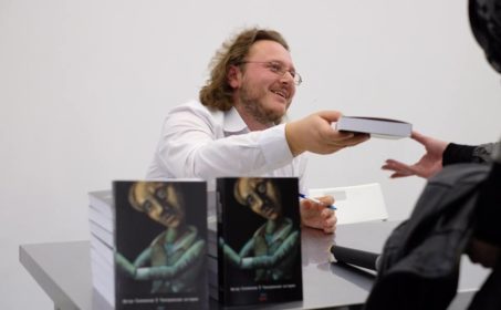 О великом и смешном. Интервью с писателем Артуром Соломоновым