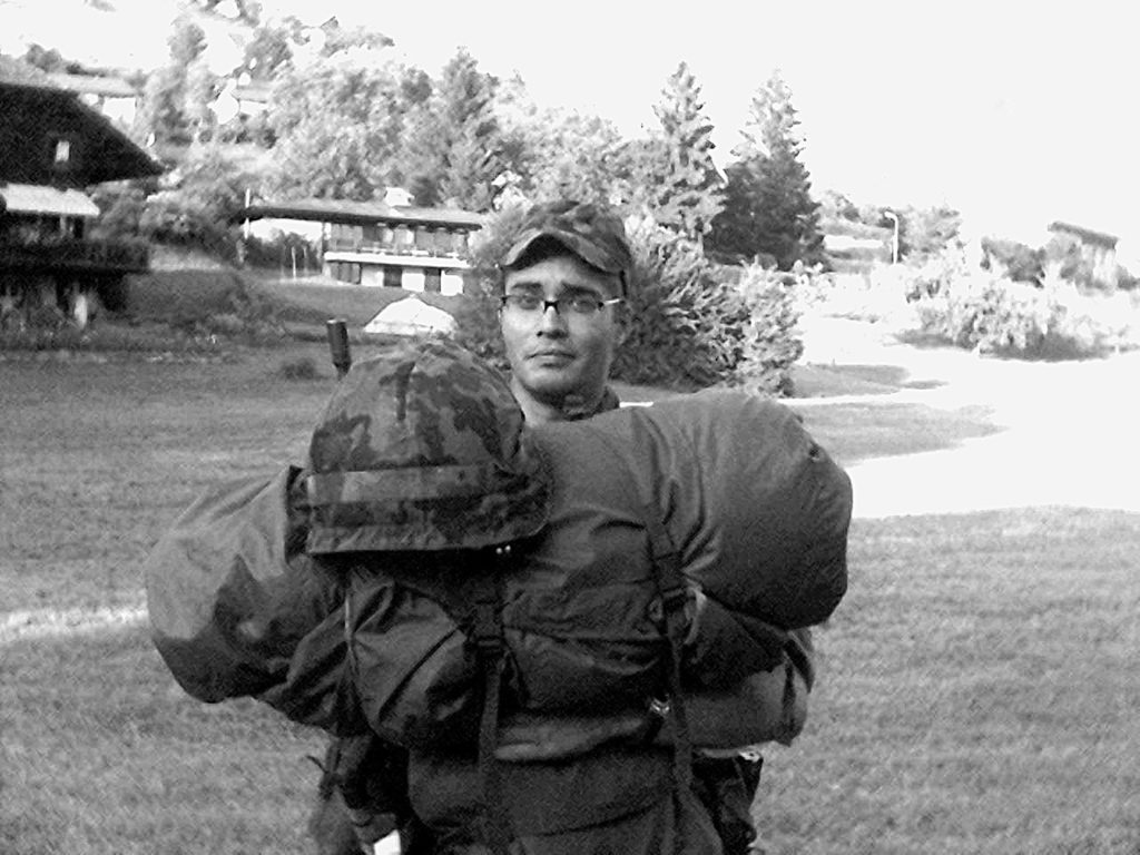 Письма из швейцарской армии (2004-2005). Вступление