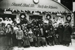 Национальный музей. На русском: Революция 1917 года. Россия и Швейцария
