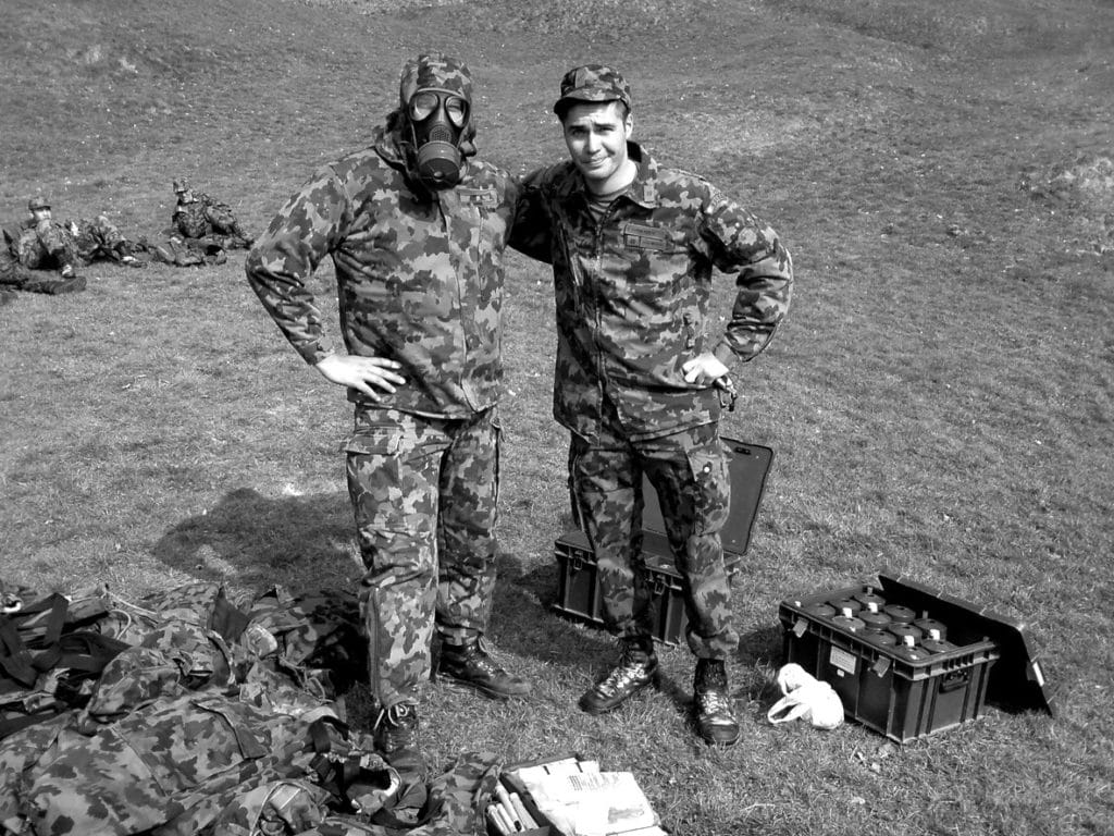 Письма из швейцарской армии (2004-2005). Униформа