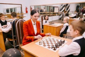Ход королевой. Анаида Шнайдер