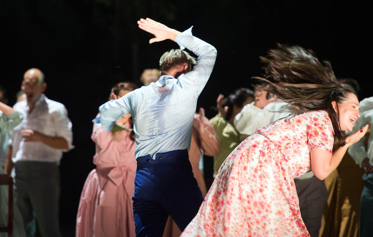 В душевных порывах Ленский доходит до крайности и готов жертвовать собой. (© Monika Rittershaus / Opernhaus Zürich)