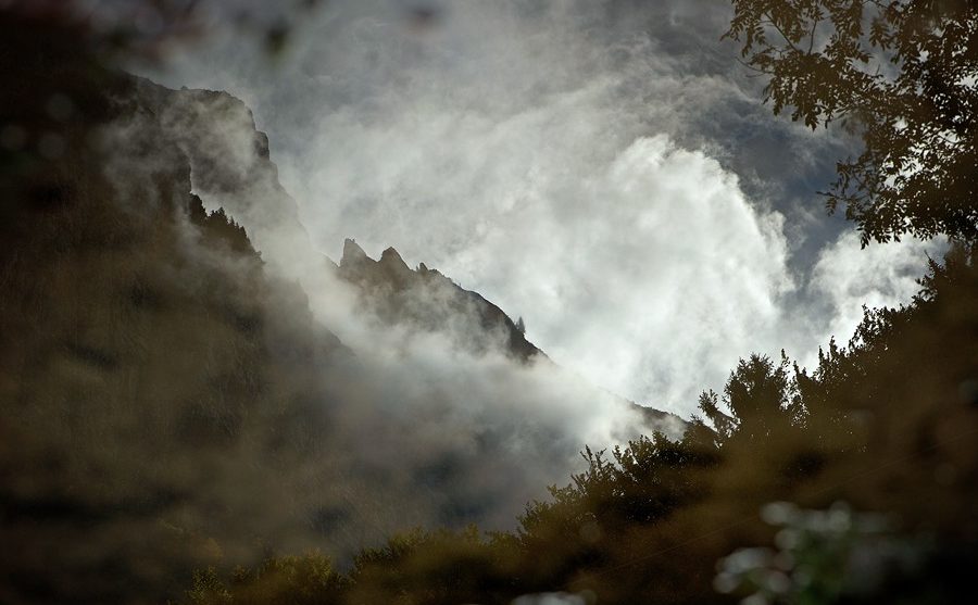 Над крутизною