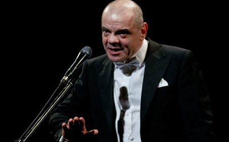 Константин Райкин: глаголом исцелять сердца людей