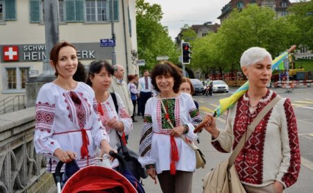 Украинская вышиванка на улицах Цюриха