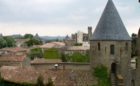 В толпе равнодушных