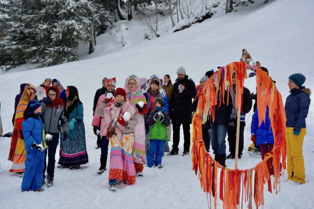 Масленичные забавы с русским хором «Белые ночи», Флумзерберг, февраль 2015 г. (forall.swiss)