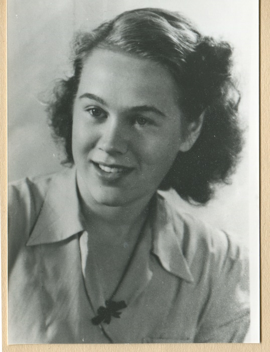 Эдит в молодости. Начало 1950-х. (© Lucy Koenig)