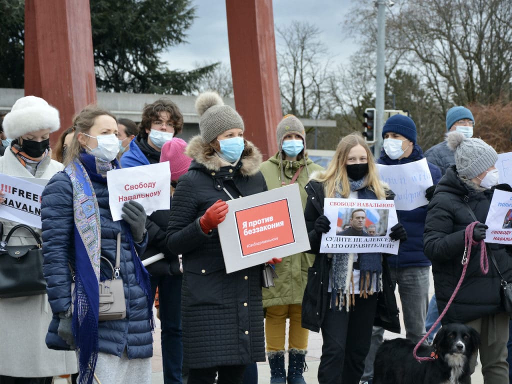 Если бы не карантин, протестное движение в Женеве и других швейцарских городах могло бы быть более масштабными. (© forall.swiss)