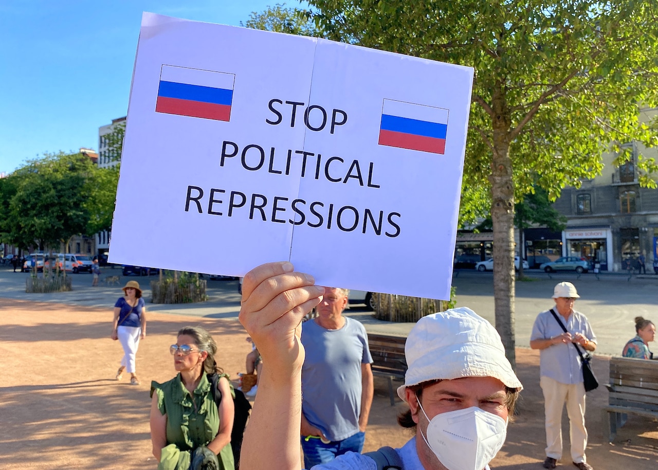 На митинге «Message to Geneva Summit: Free Navalny». Женева, 15 июня 2021 г. (© forall.swiss)