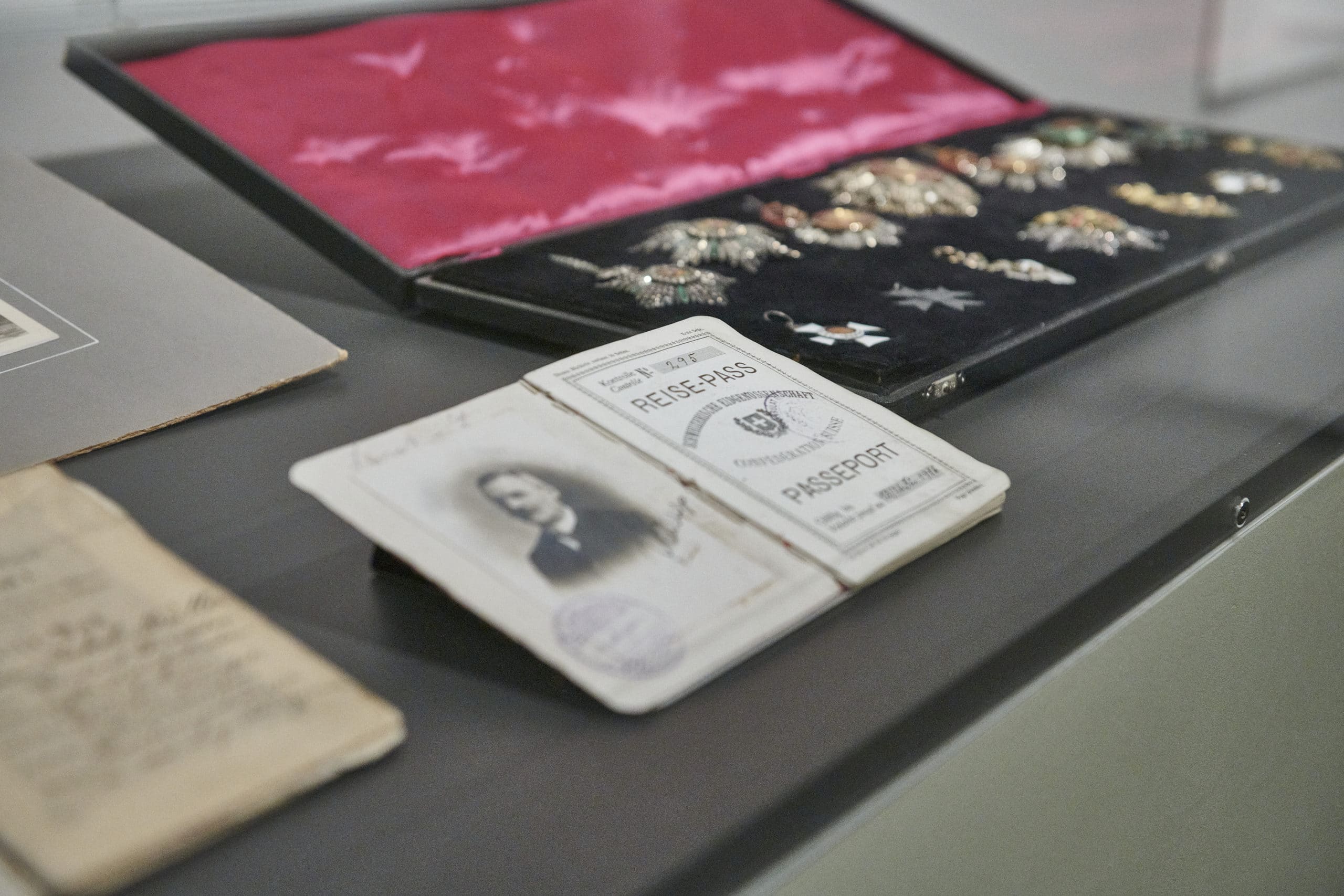 Вид на выставку. (© Швейцарский национальный музей)