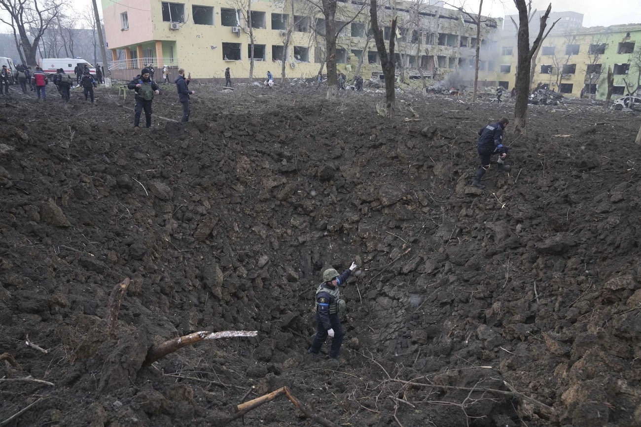 Швейцария осуждает обстрел роддома в Мариуполе