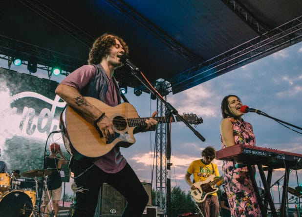 «NaviBand»: свет есть в душе даже в мрачные времена