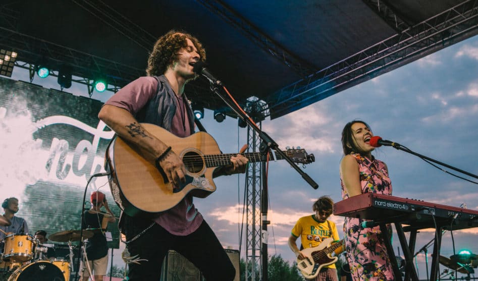 «NaviBand»: свет есть в душе даже в мрачные времена