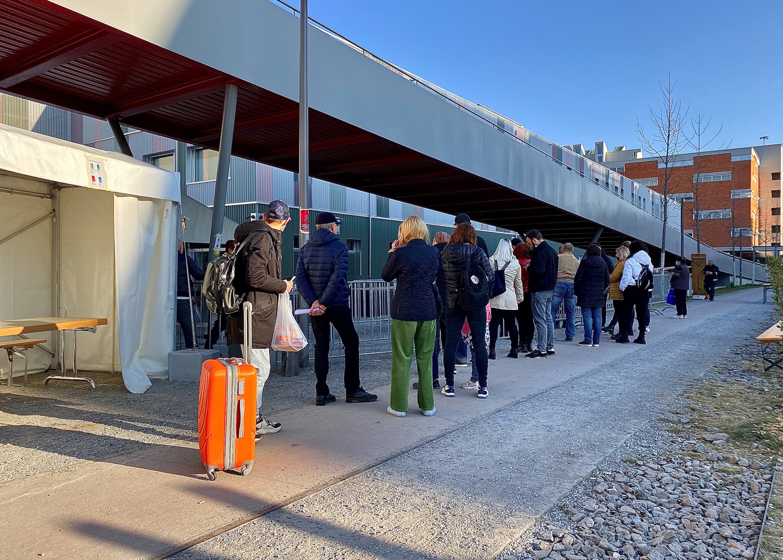 Швейцария защитит украинских беженцев от эксплуатации