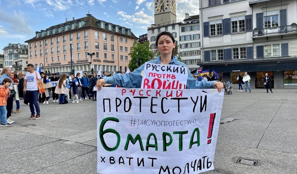 Россиян призывают отказаться от войны