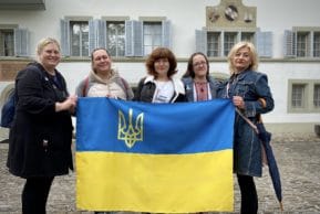 Монастырь цистерцианцев помогает украинским волонтерам