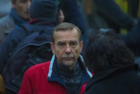 «Но выйти на улицу придется, иначе люди с оружием победят»