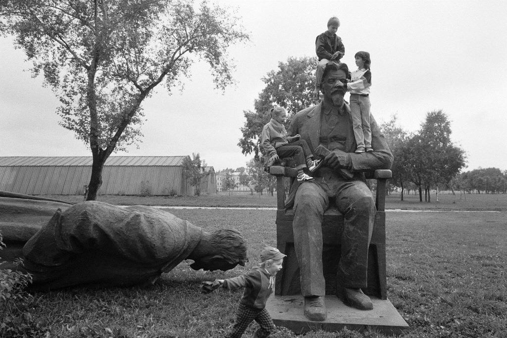 Возвращение памятника Дзержинскому — символ возрождения репрессий