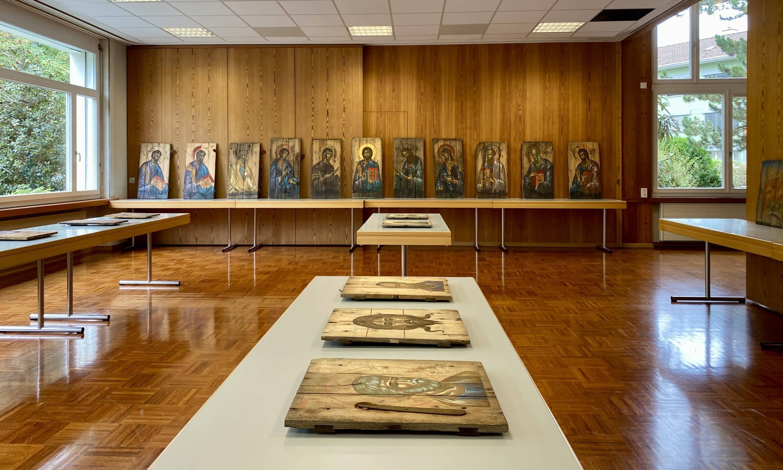 Иконы, представленные на выставке в Швейцарии, написаны с 2015 по 2022 годы. Кур, 10 сентября 2022 г. (© forall.swiss)