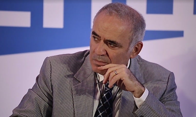 «Западу нужно продолжать перекрывать кислород путинскому режиму!»