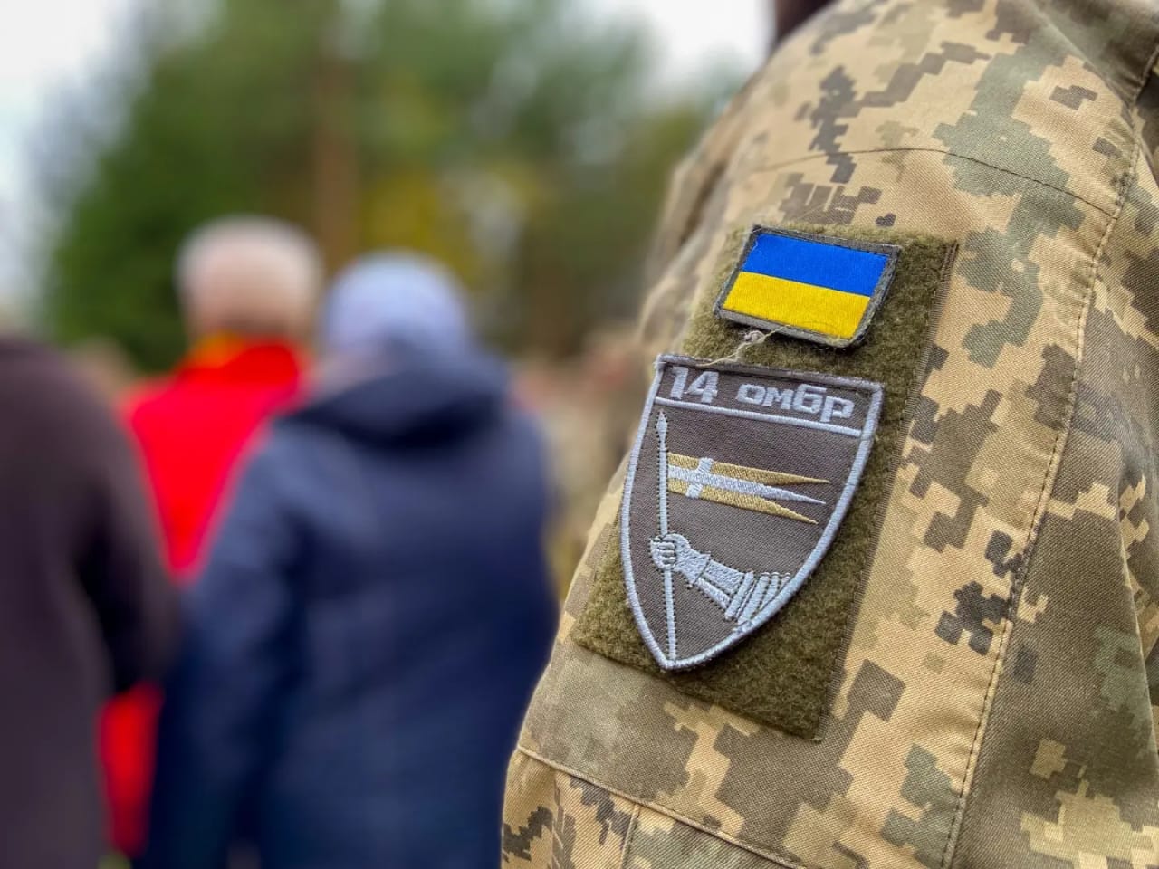 «Другие по живому следу пройдут твой путь за пядью пядь…»