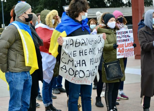 Навальному требуется помощь. Открытое письмо швейцарскому обществу