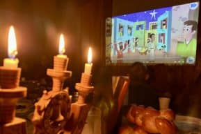 Слава вгорі, мир на землі, в людях добра воля!