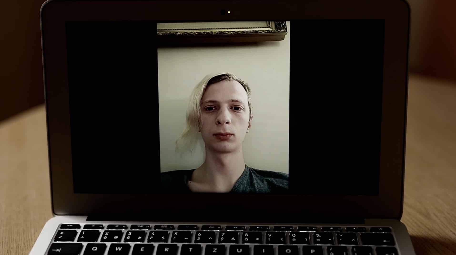 Материалы документального кинофильма Хелены Шмид и Яны Андрет «Изнасилование как оружие: сексуальное насилие на войне в Украине» / «Vergewaltigung als Waffe: Sexuelle Gewalt im Ukraine-Krieg», SRF, 2022 г.