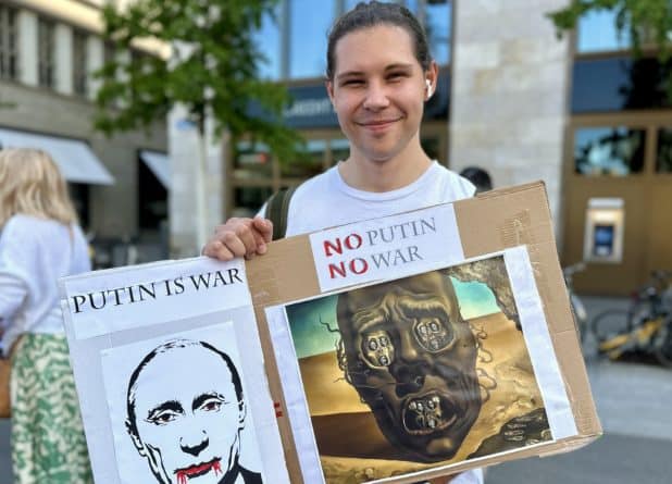 Антивоенные инициативы призывают евродепутатов защитить российских отказников, дезертиров, пленников