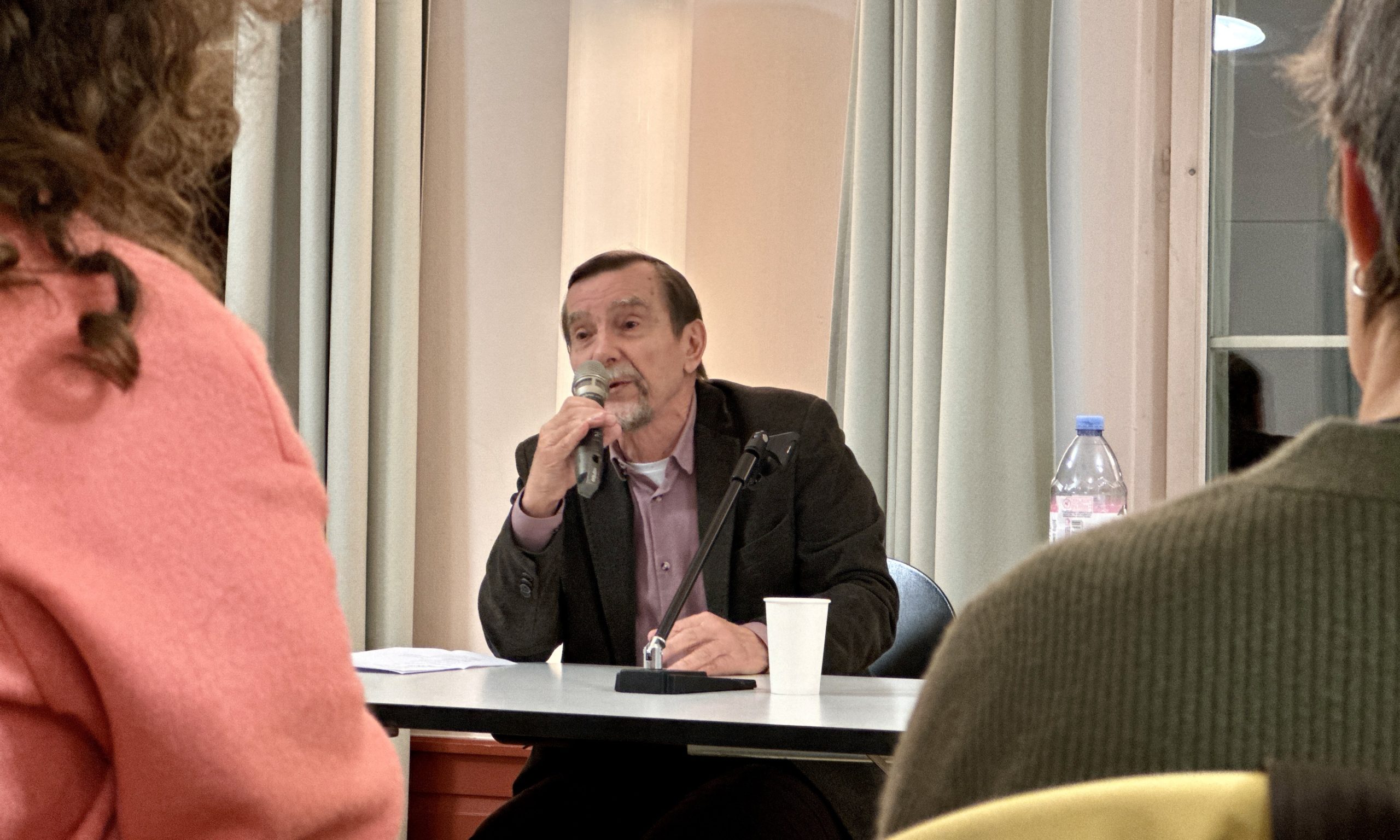 Лев Пономаревым в 1988 году был среди организаторов всероссийского общества по увековечиванию памяти жертв политических репрессий «Мемориал». Сообщество «Россия Будущего - Швейцария». Цюрих, 26 октября 2023 г. (© forall.swiss)