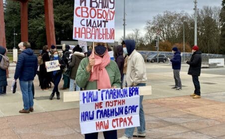 Штабы Навального научат агитировать против Путина