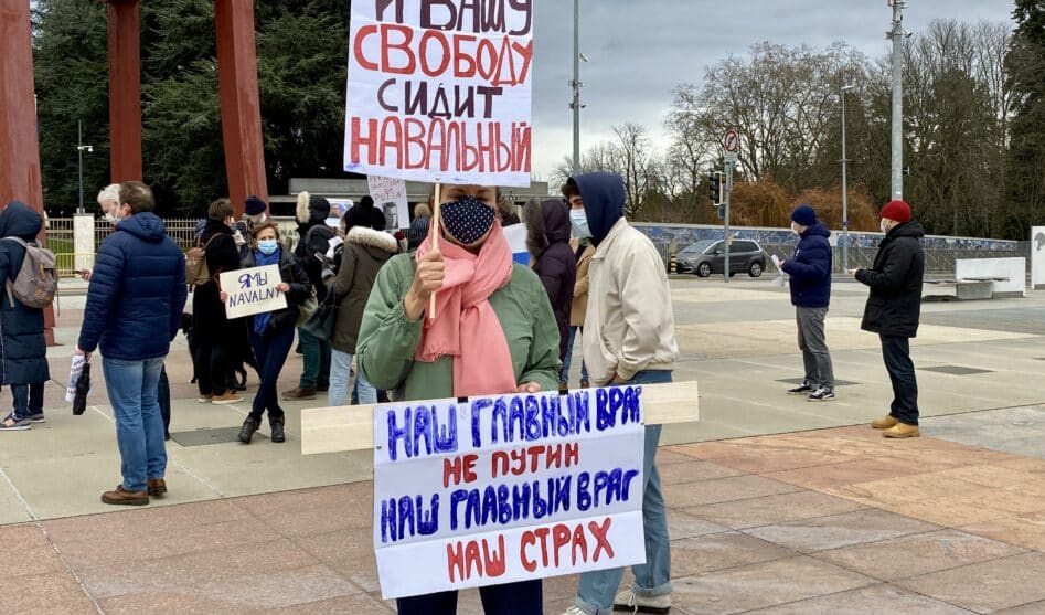 Штабы Навального научат агитировать против Путина