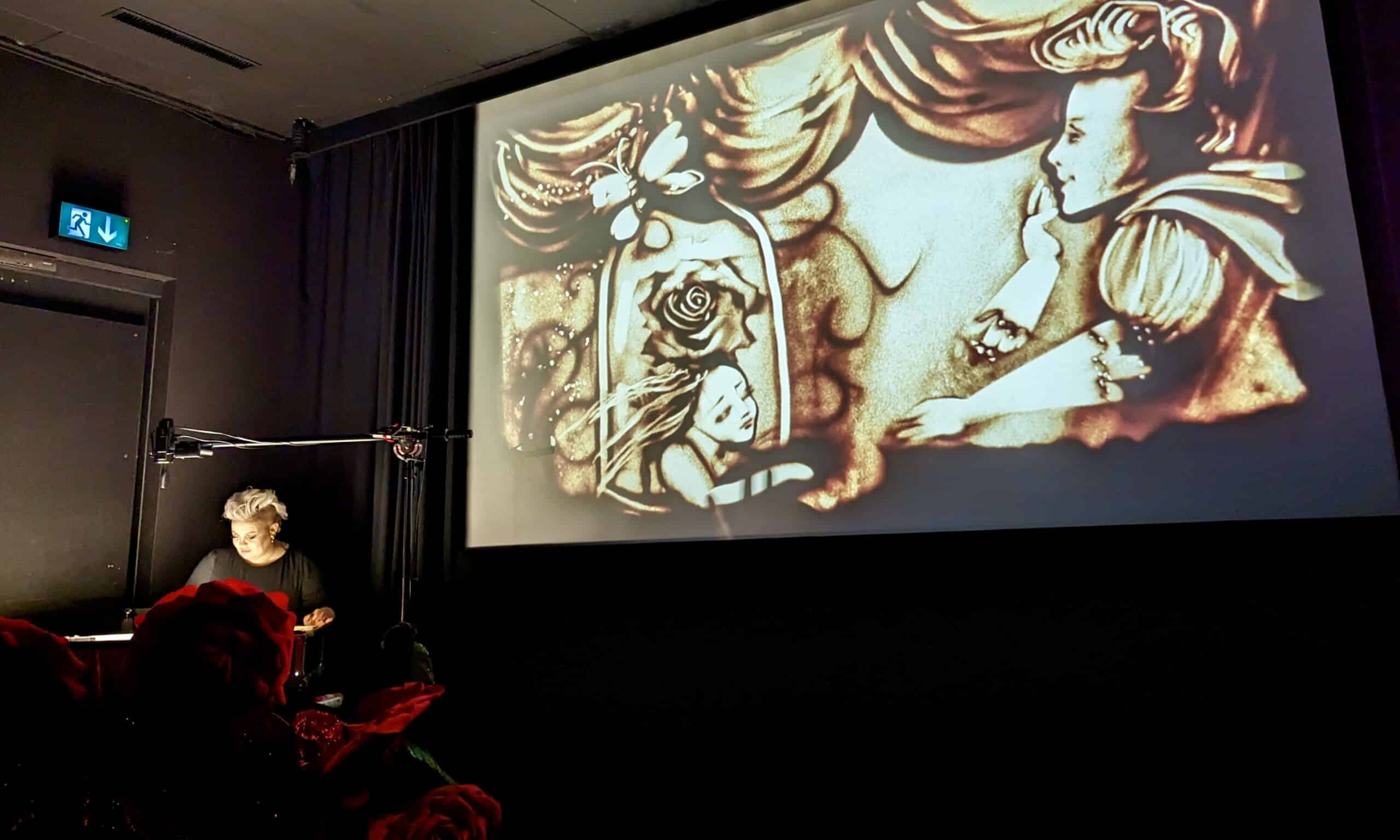 Звезды и золотой песок, Вера и «Мрія»