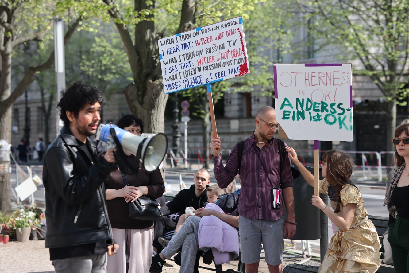 «Накопилось много злости». Ксенофобия и защита мигрантов в России