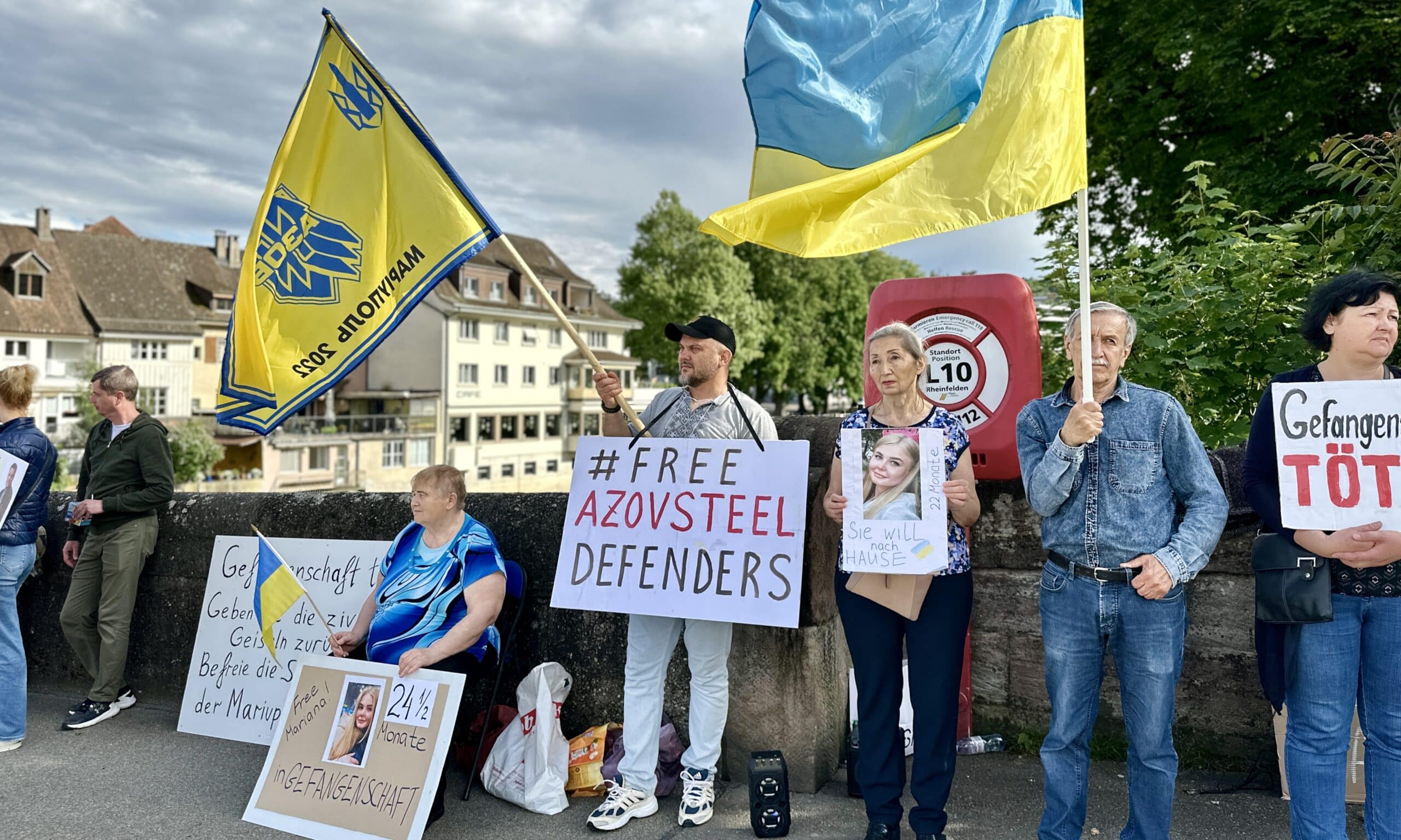 Митинг солидарности с гражданскими пленными и военнопленными Мариупольского гарнизона «Не мовчи! Полон вбиває!». Швейцария. 18 мая 2024 г. (© forall.swiss)