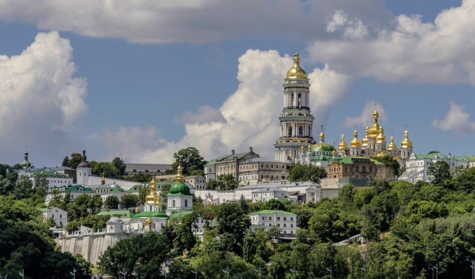 Разорвать духовные связи с Москвой. Церковный закон в Украине