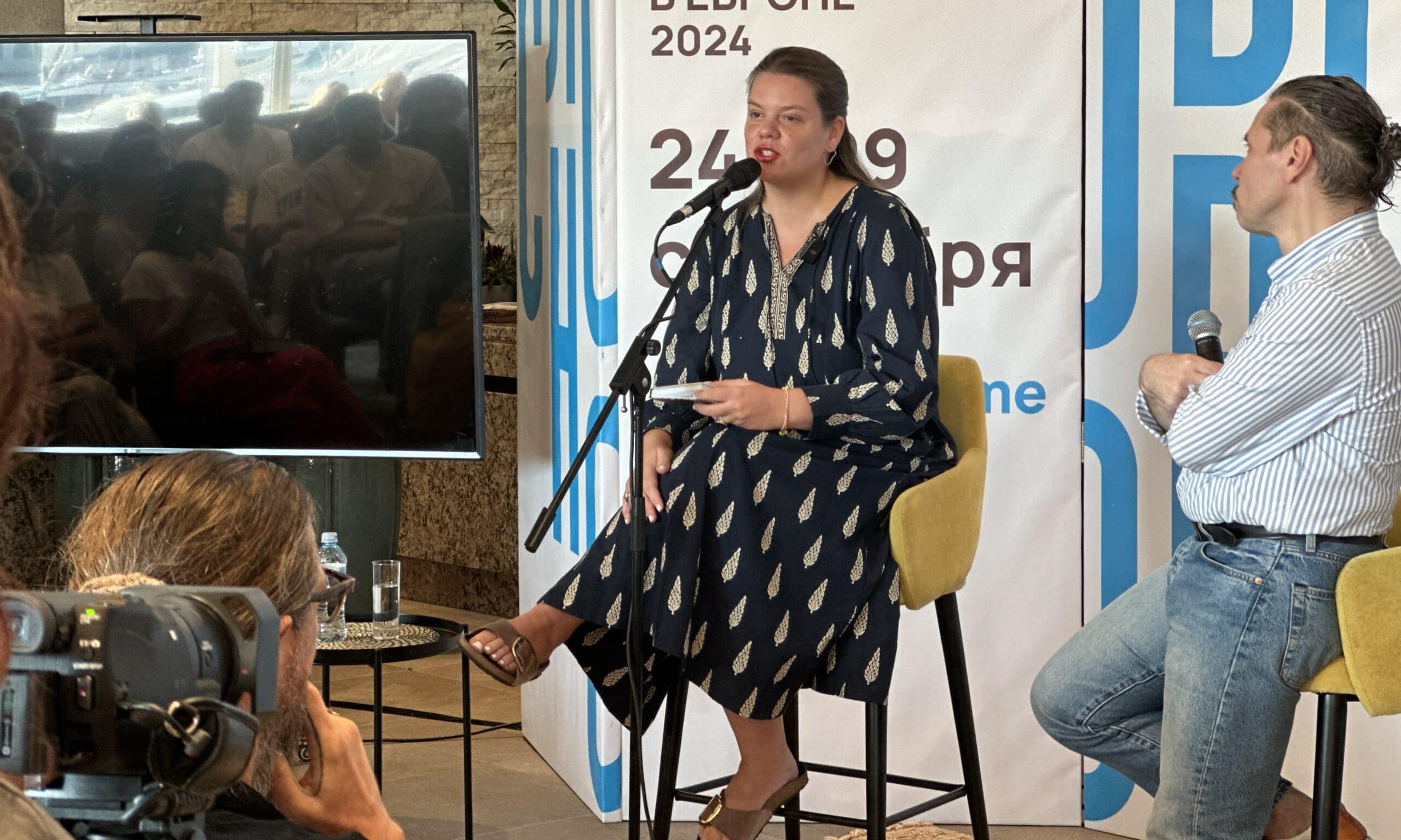 Поэтесса Вера Полозкова. IX форум свободной культуры СловоНово’24. Луштица, Черногория. 24-29 сентября 2024 г. (© forall.swiss)