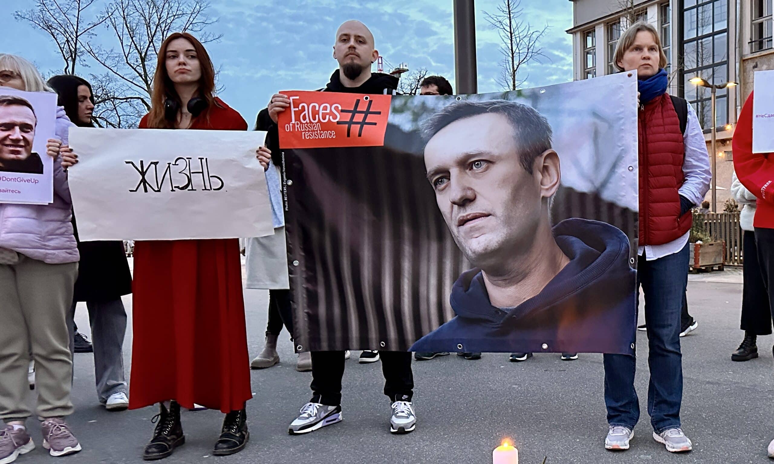 «Патриот» Навального — про выживание и борьбу со злом в России