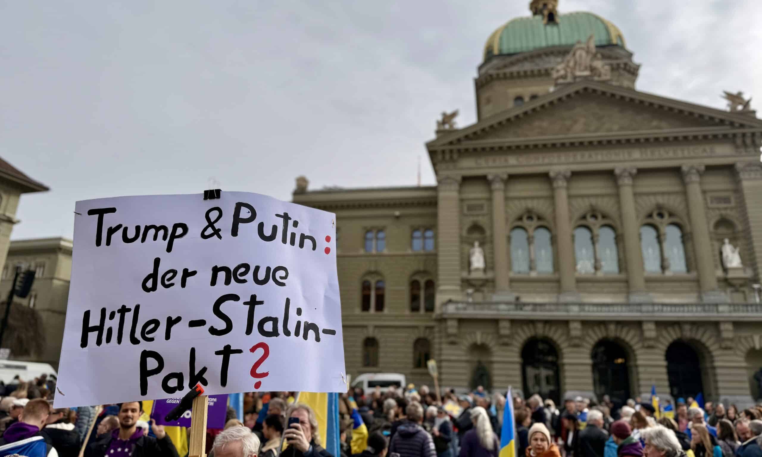 «К черту Путина и Трампа». Манифестация в Берне