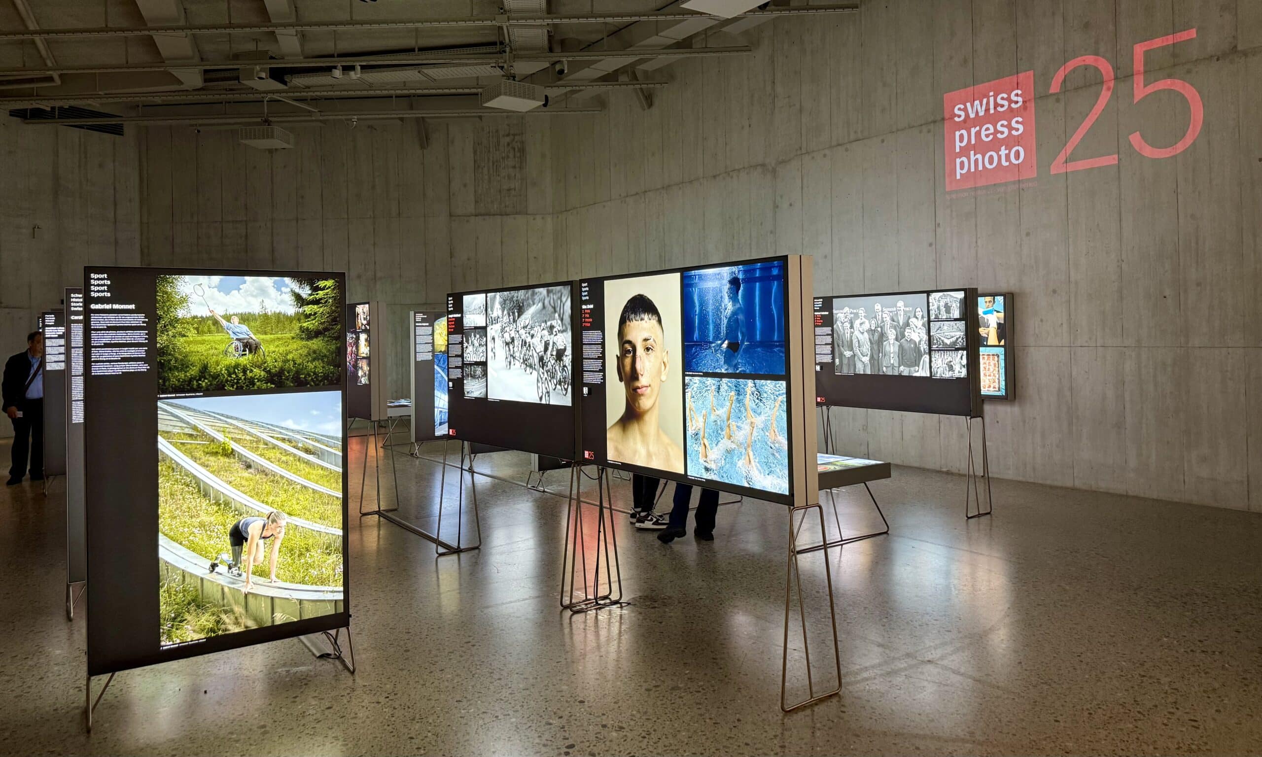 Вид на выставку Swiss Press Photo 2025. Национальный музей в Цюрихе, 14 мая 2025 г. (© forall.swiss)