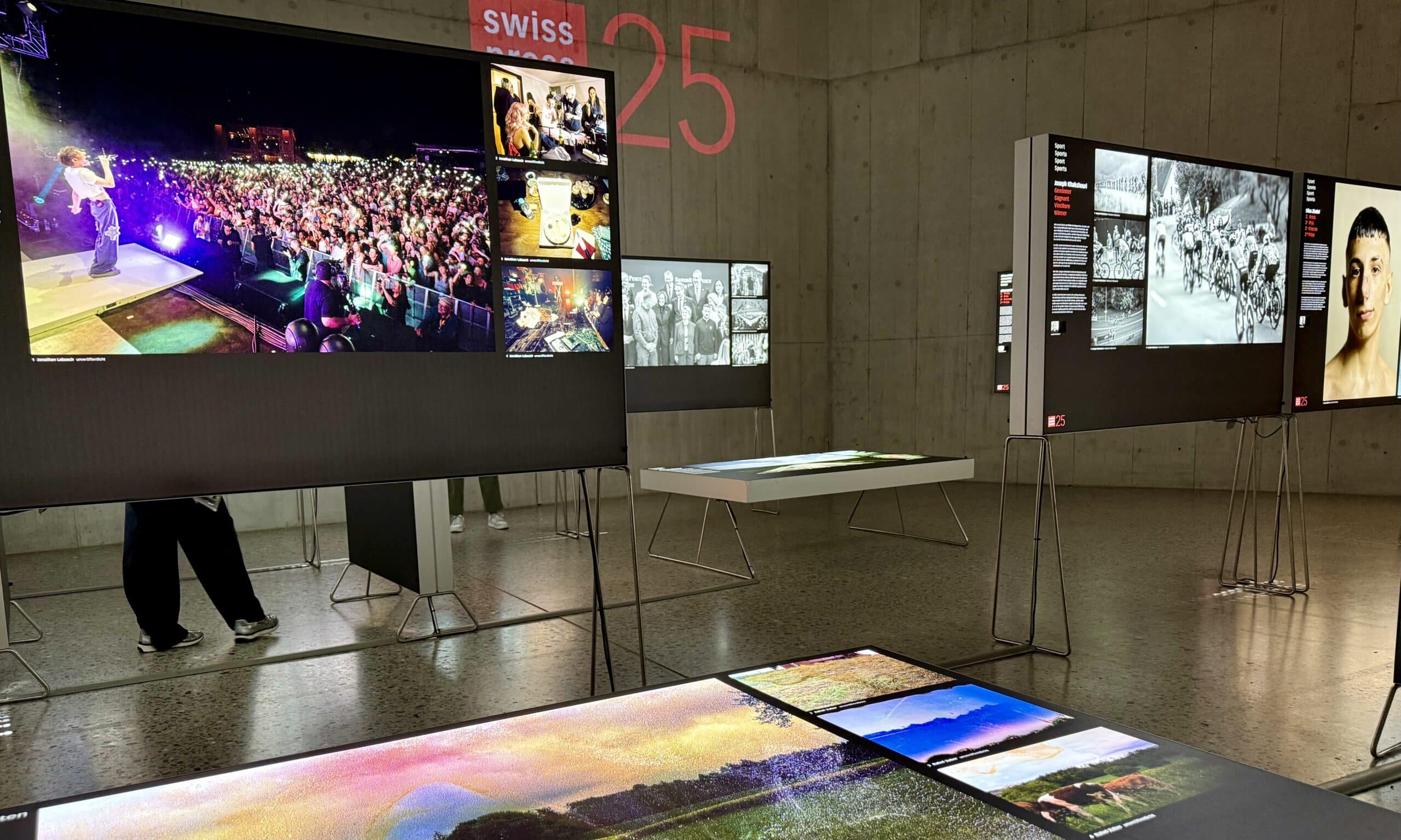 Вид на выставку Swiss Press Photo 2025. Национальный музей в Цюрихе, 14 мая 2025 г. (© forall.swiss)