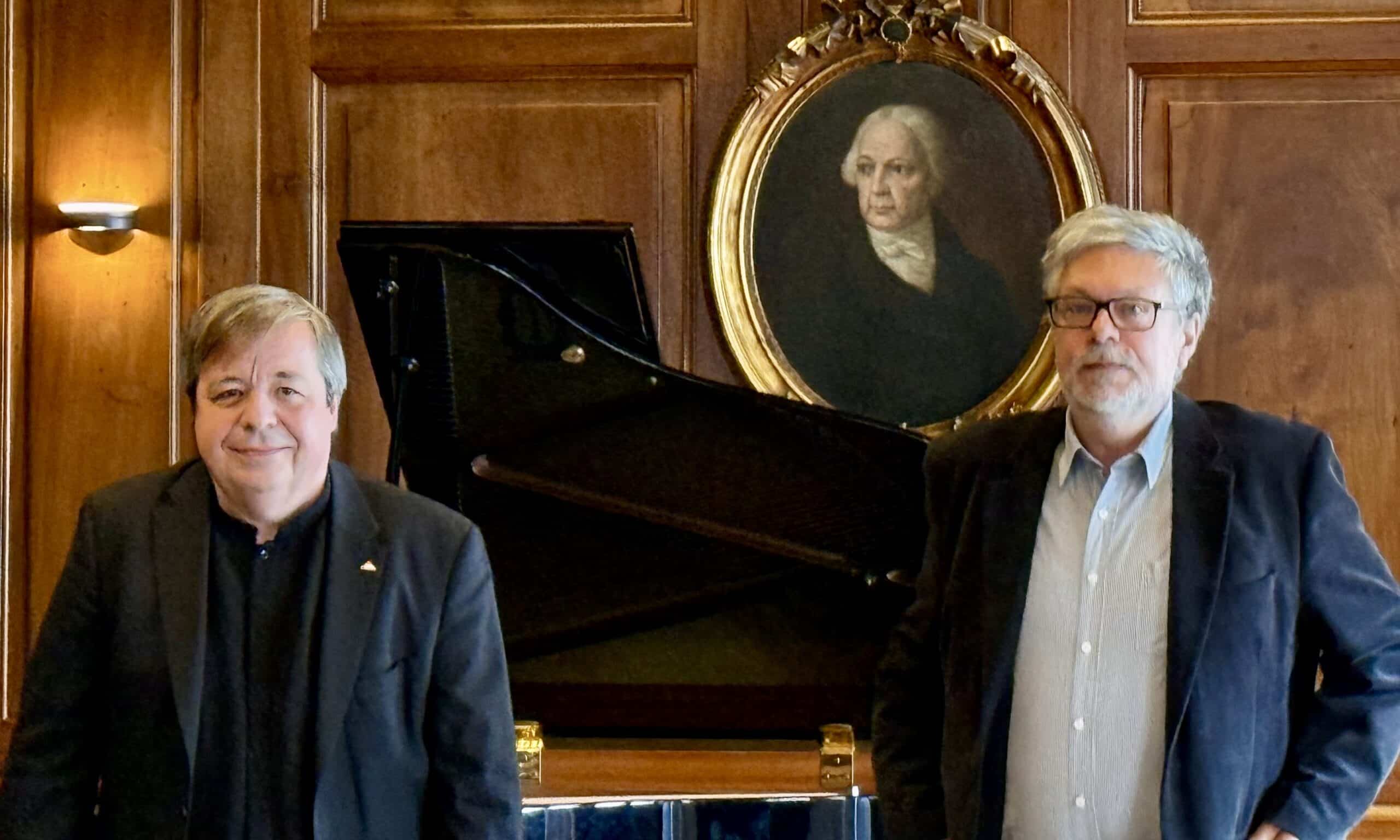 Пианист Алексей Ботвинов и писатель Михаил Шишкин. Цюрих, 23 ноября 2025 г. (© forall.swiss)