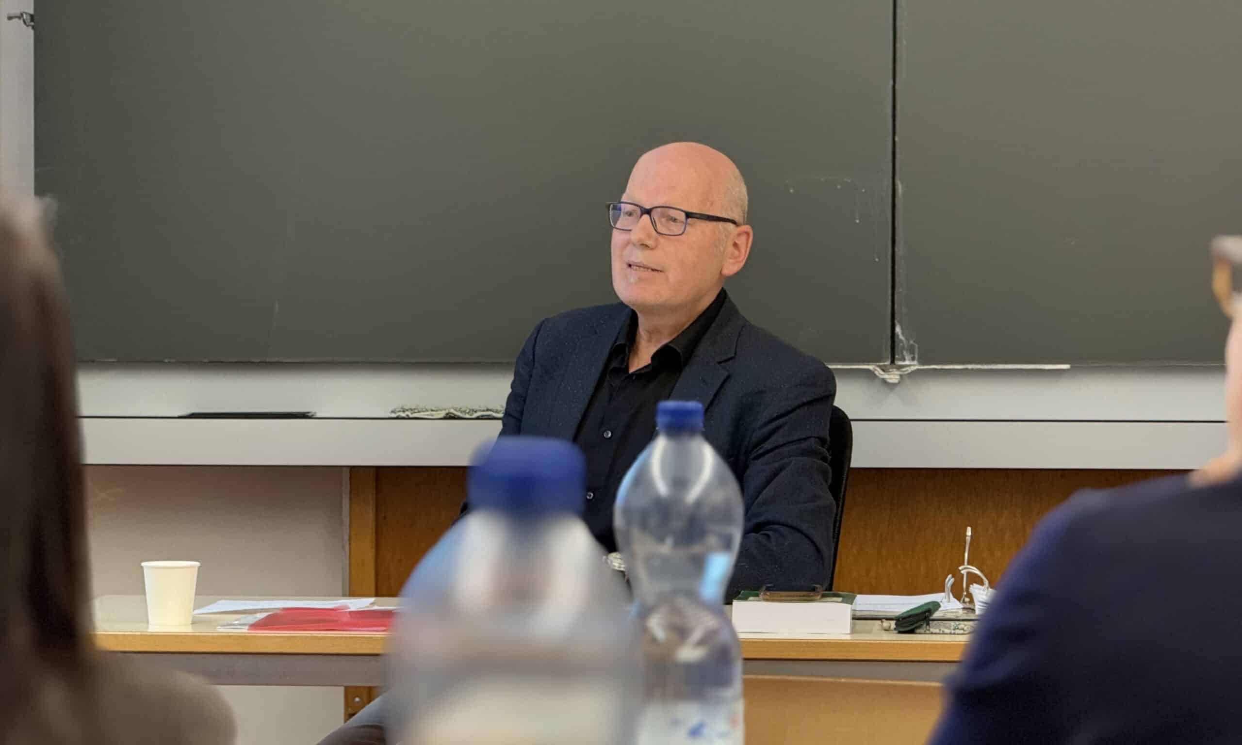 Многолетний председатель правления ОПРЯШа Томас Шмидт (Thomas Schmidt). Берн, 6 декабря 2025 г. (© forall.swiss)