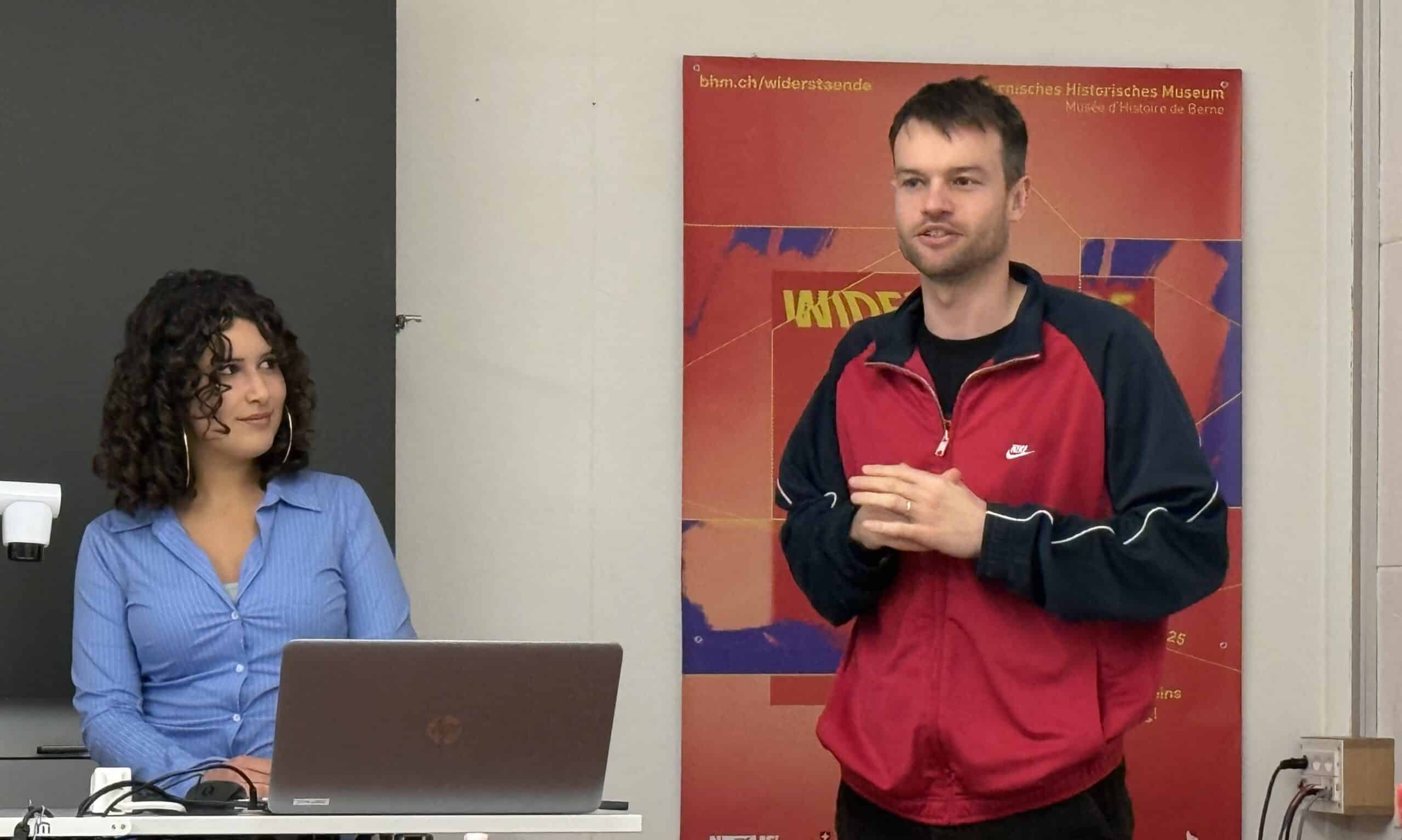 Леона из Берна стала участницей летней школы международной молодежной программы «Человек в истории». Собрание Общества преподавателей русского языка в Швейцарии. Берн, 6 декабря 2025 г. (© forall.swiss)