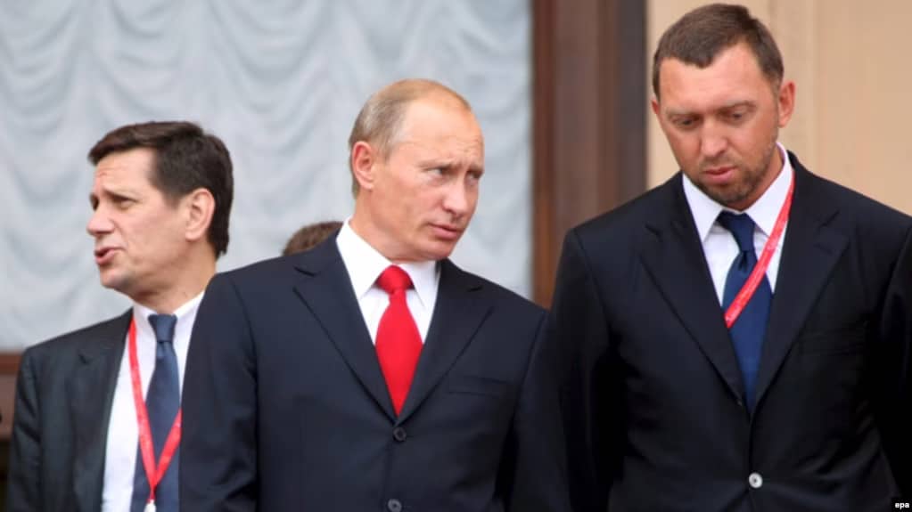 «Досье Эпштейна»: русские олигархи, Настя Рыбка и тайная встреча Путина