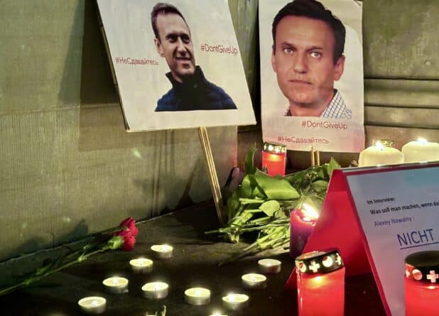 Борис Бондарев. «Искренне горюет тот, кто горюет без свидетелей»