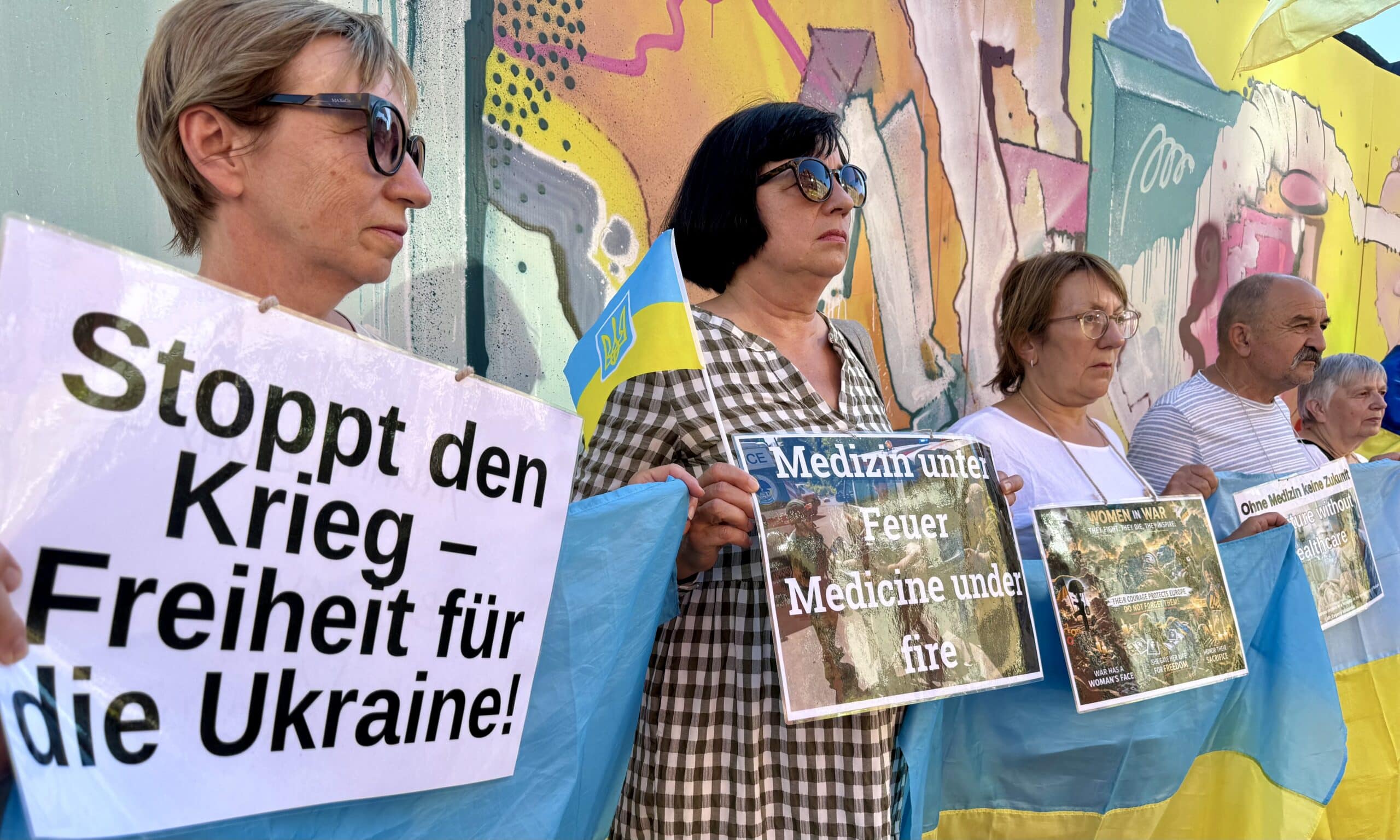 Вахта солидарности с Украиной на Marktplatz в Базеле. Швейцария, 10 июля 2026 г. (forall.swiss /courtesy photo)