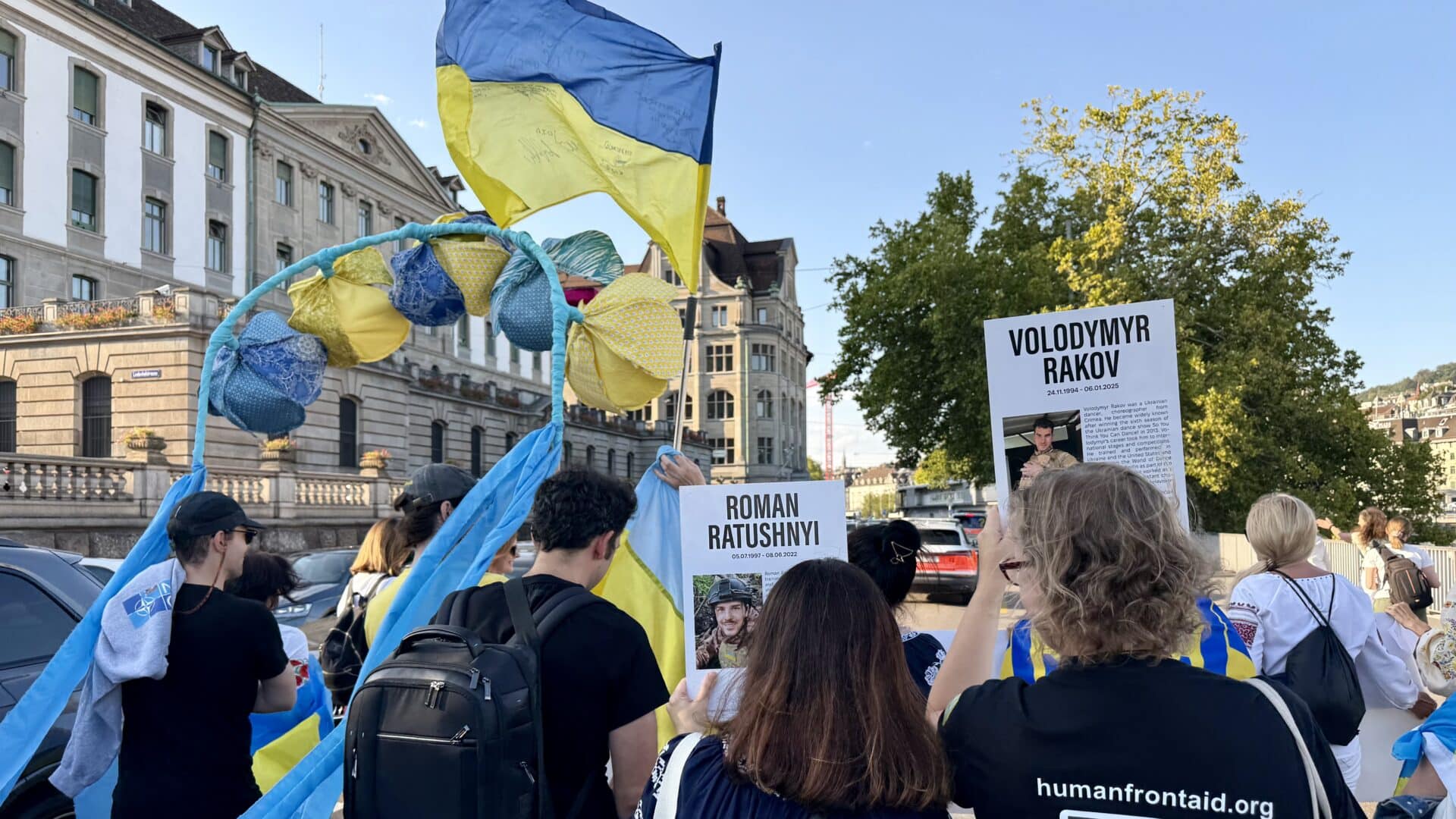 Украина объединяет: от манифестации в Цюрихе до заявления в ООН